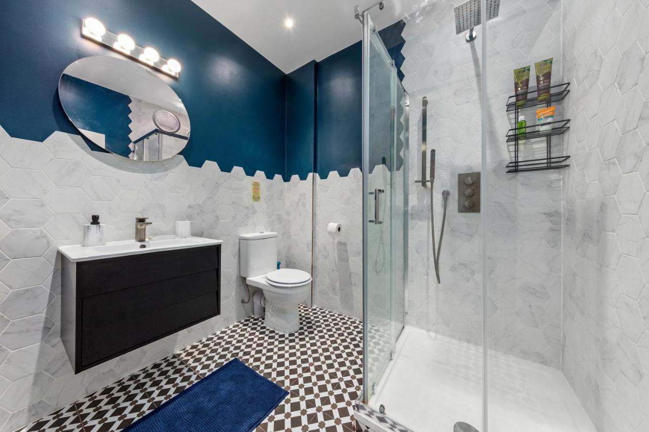 Stylish 2 Bedroom Apartment In Westminster Sleeps 5 With Ac Лондон Екстериор снимка