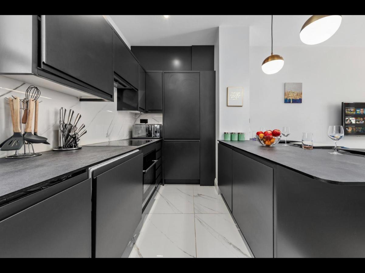 Stylish 2 Bedroom Apartment In Westminster Sleeps 5 With Ac Лондон Екстериор снимка