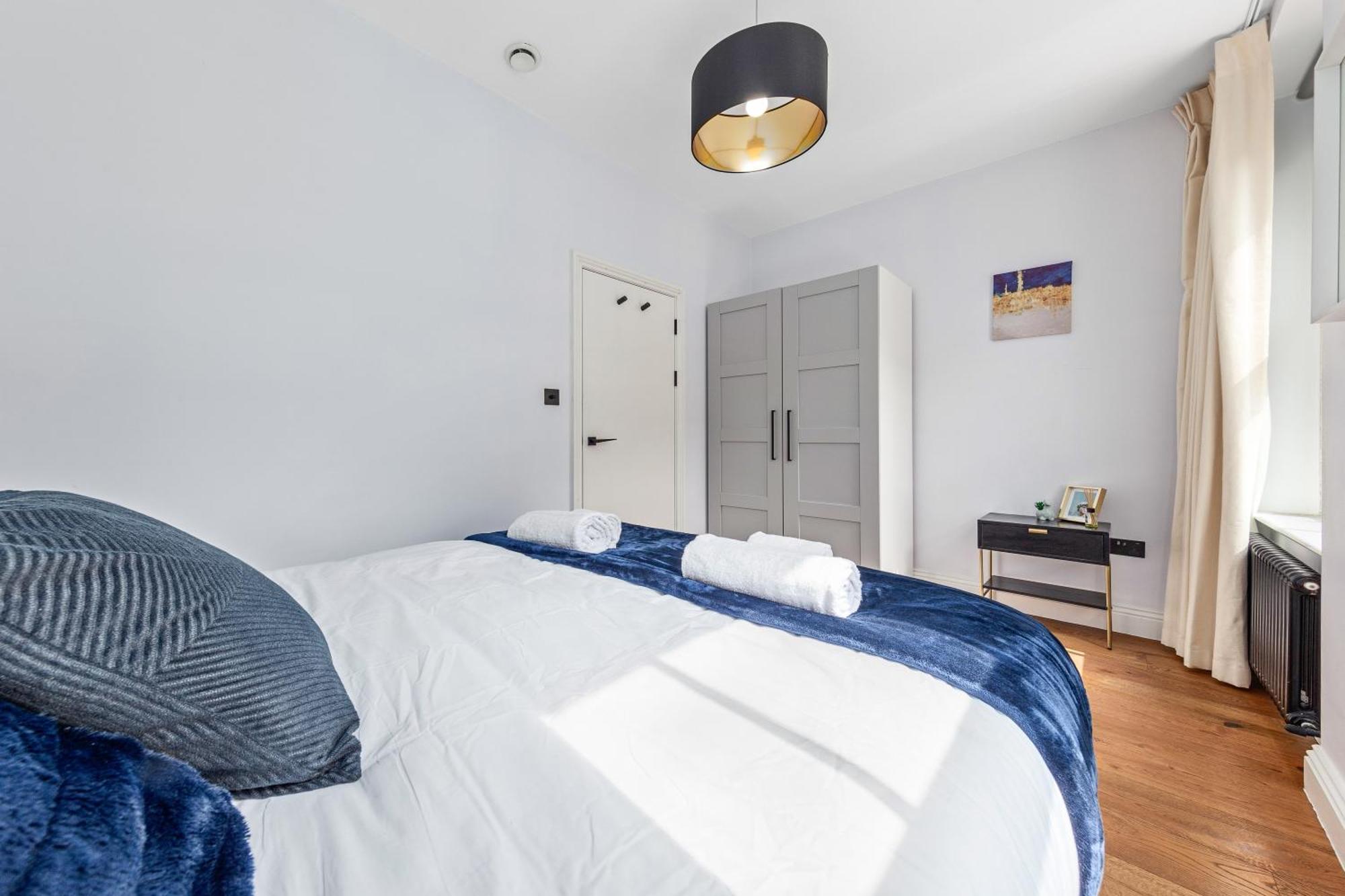 Stylish 2 Bedroom Apartment In Westminster Sleeps 5 With Ac Лондон Екстериор снимка